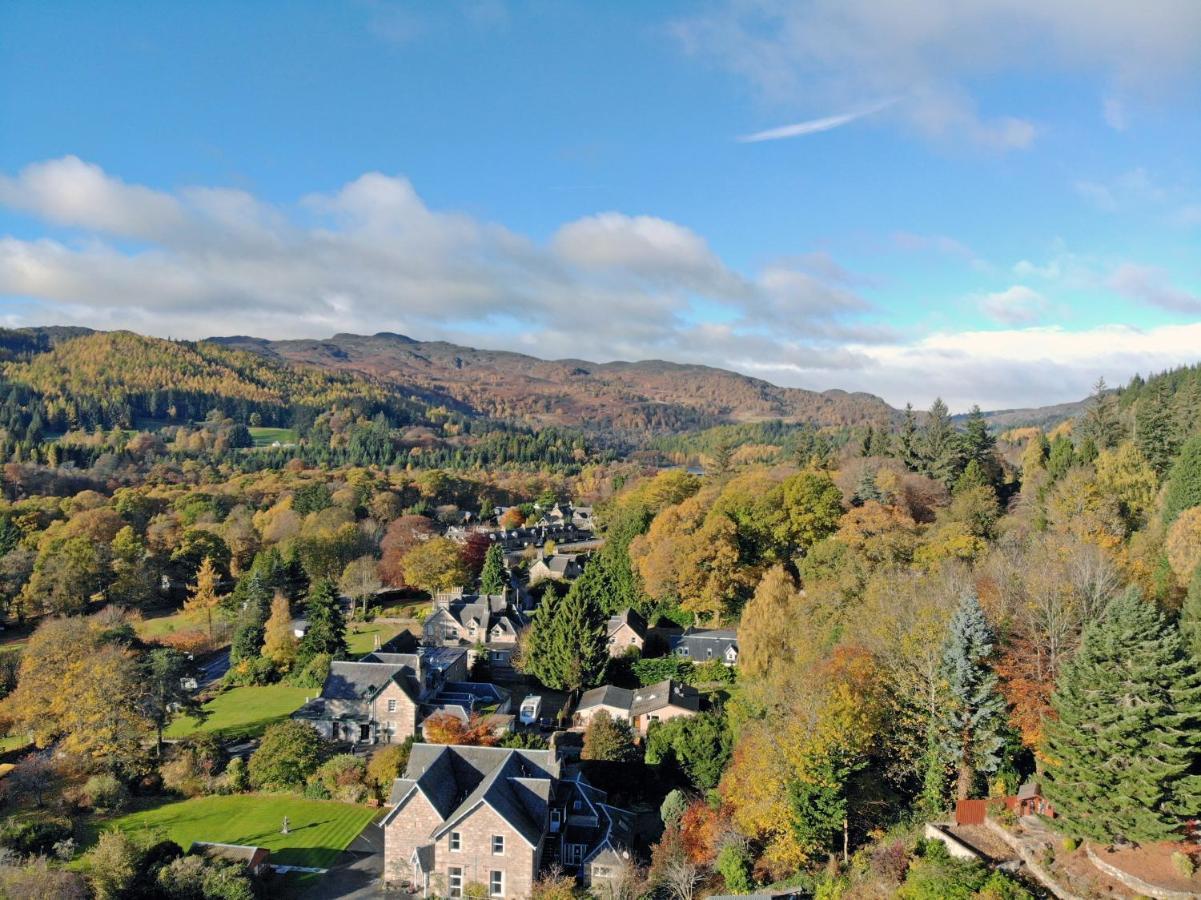 Tigh Na Cloich Hotel Pitlochry Bagian luar foto