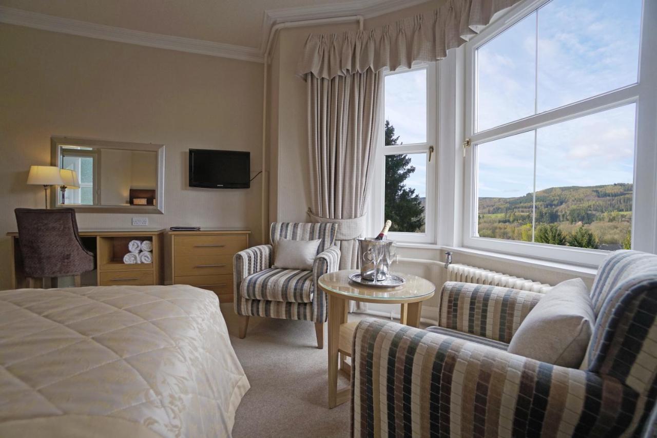 Tigh Na Cloich Hotel Pitlochry Bagian luar foto