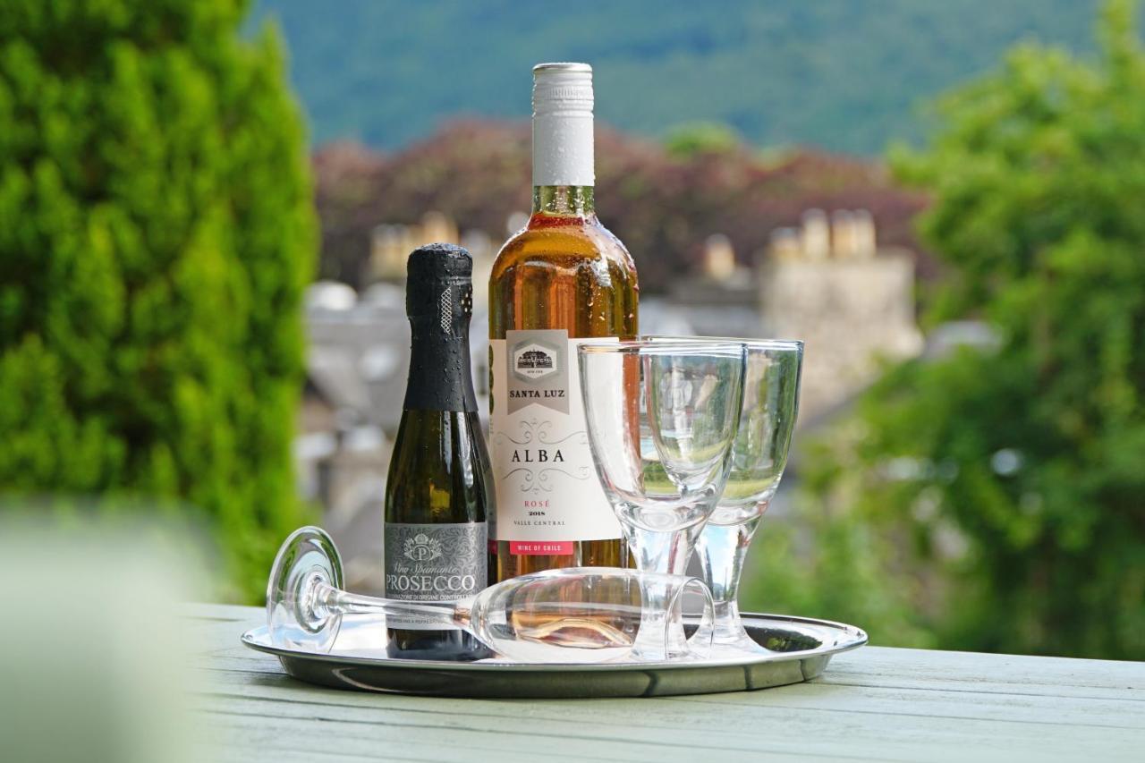 Tigh Na Cloich Hotel Pitlochry Bagian luar foto