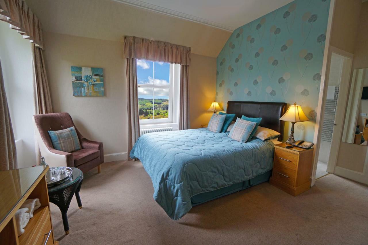 Tigh Na Cloich Hotel Pitlochry Bagian luar foto