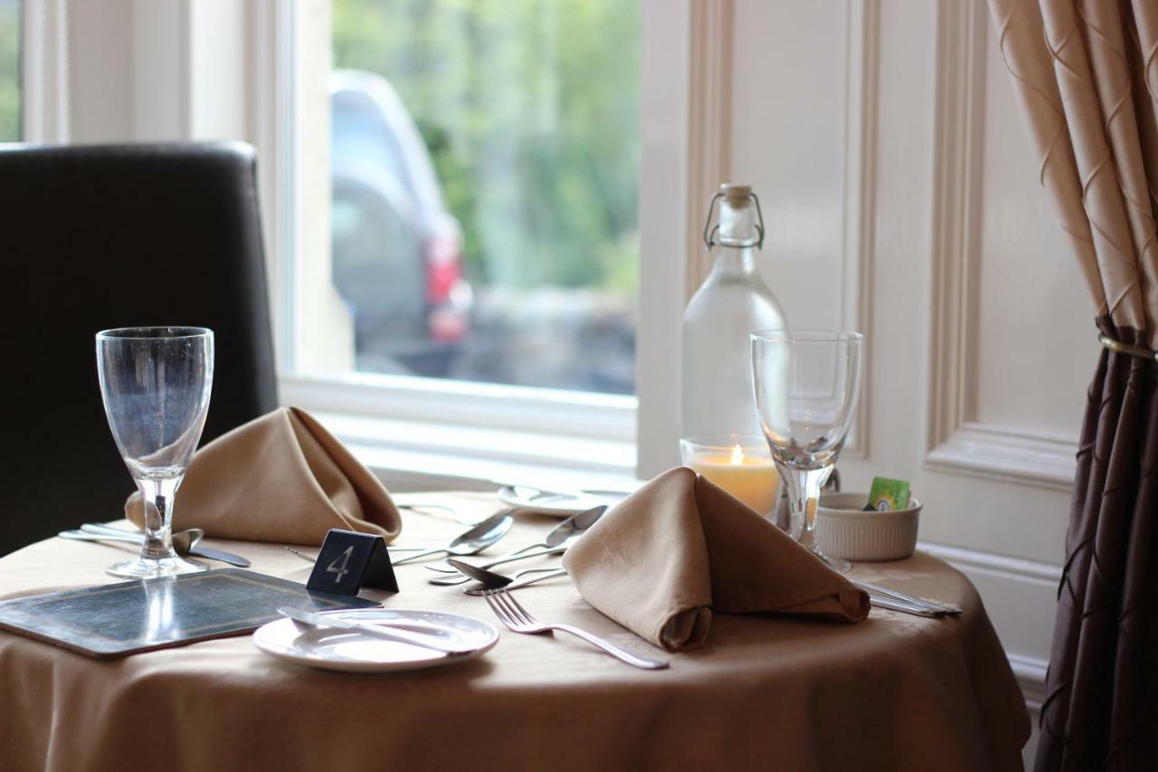 Tigh Na Cloich Hotel Pitlochry Bagian luar foto